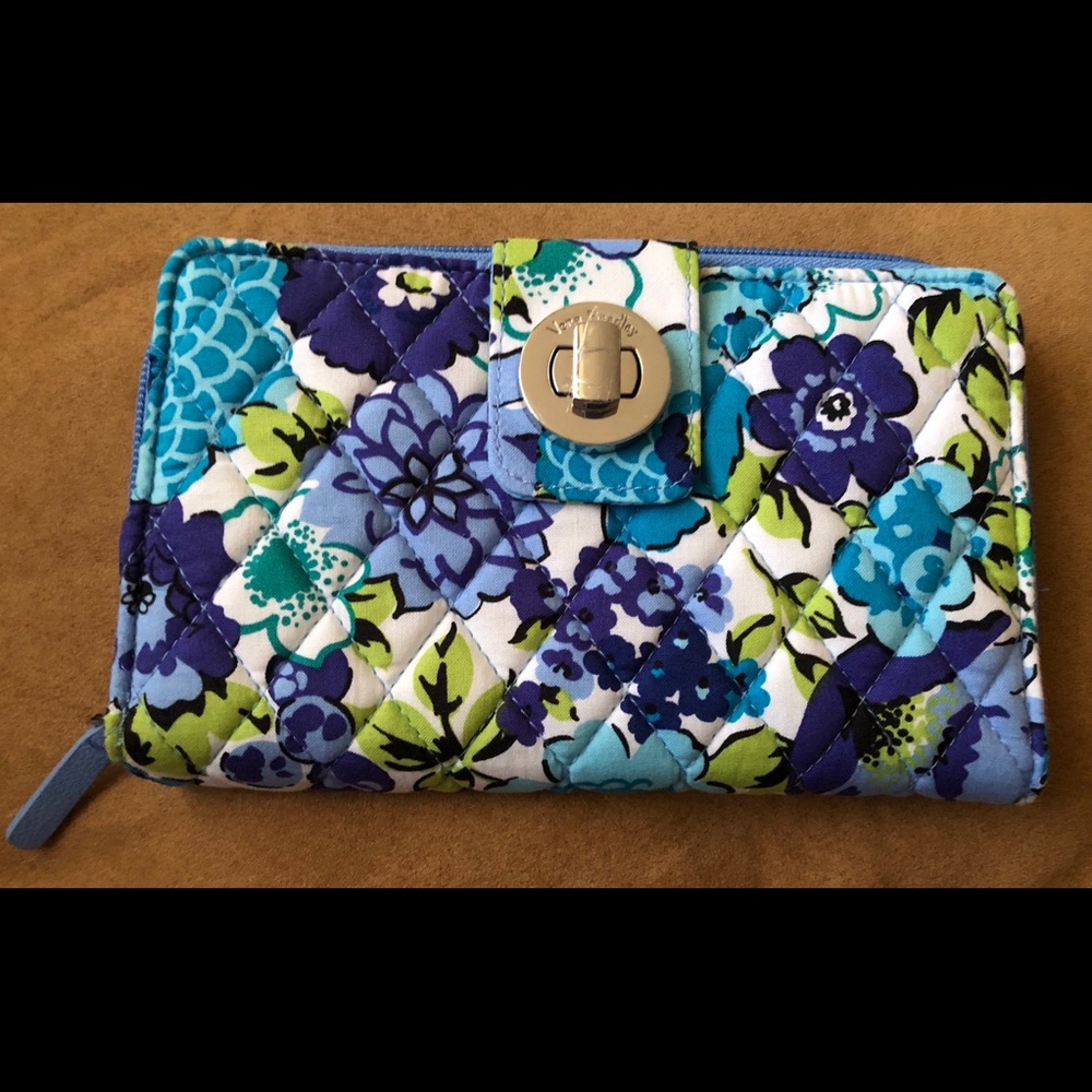 Vera Bradley Blueberry Blooms Turn lock Wallet